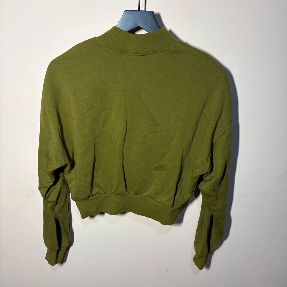 Nike Green Cropped Mock Neck Sweatshirt Women’s Size Small - Picture 4 of 10